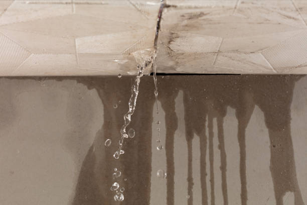 Professional Flood Damage Cleanup technician working in Payson, UT
